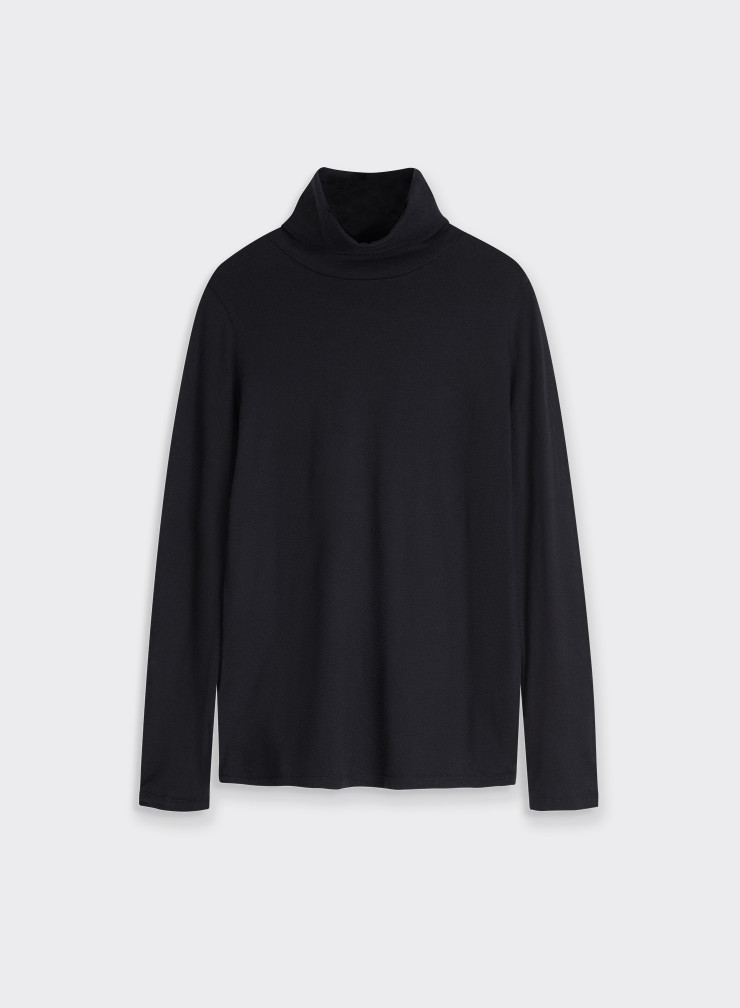 Turtleneck T-shirt