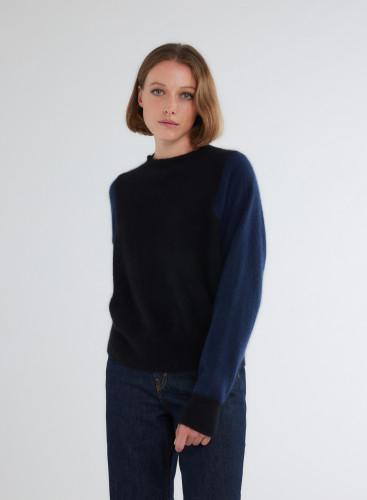 Long Sleeves Sweater Round neck in Raccoon Wool / Polyamide