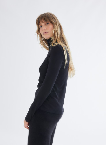 Cotton / Cashmere Long Sleeve Turtleneck T-Shirt