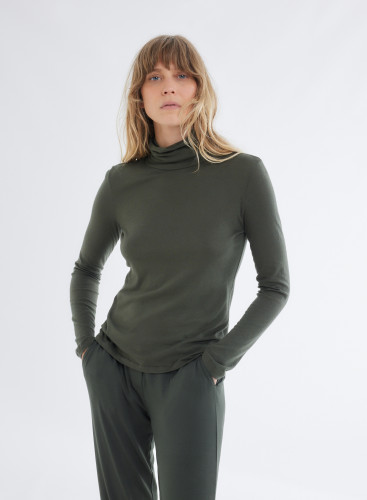 Turtleneck T-shirt