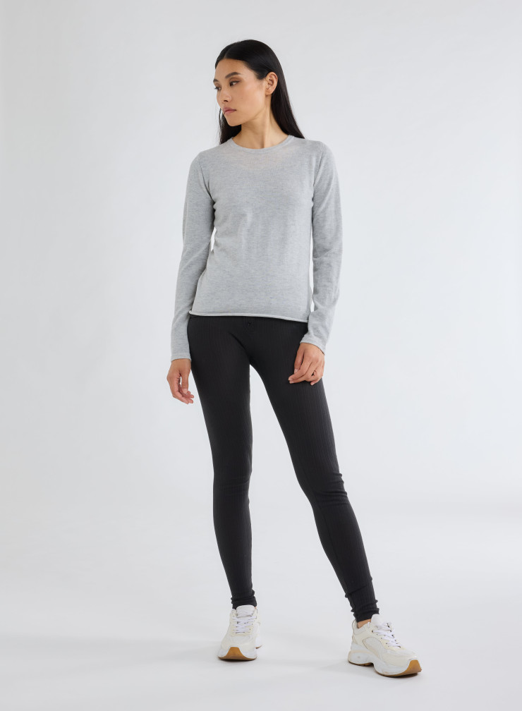 Round Neck Long Sleeve T-shirt in Cashmere