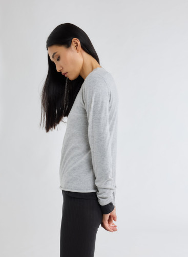 Round Neck Long Sleeve T-shirt in Cashmere