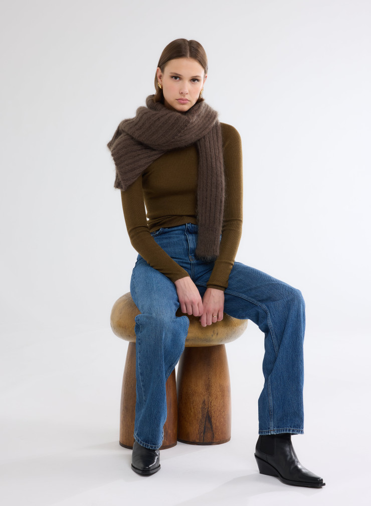 Long Sleeves Sweater V-neck in Merino Wool / Silk