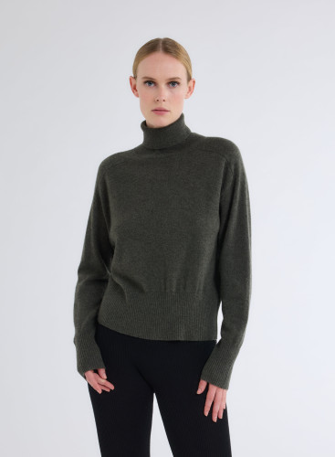 Long sleeves Round neck sweater in Cashmere